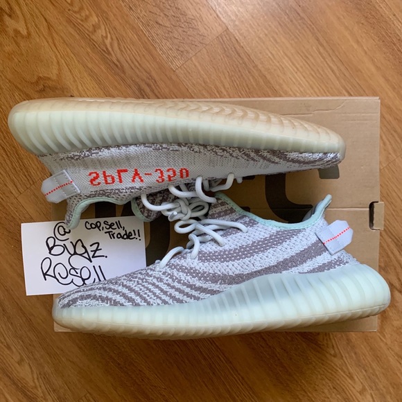 Yeezy blue tint size 9 - Picture 1 of 1